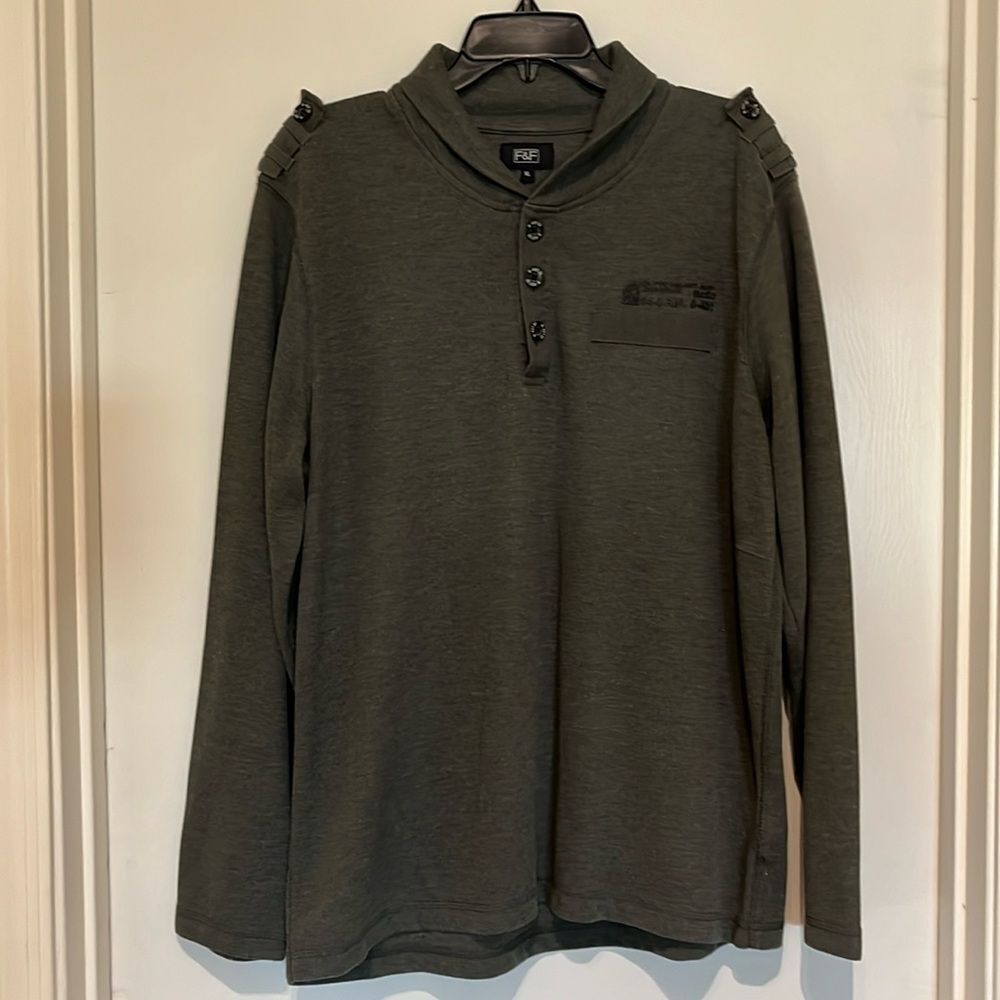 F & F olive green long sleeve sweater/over shirt sz XLrg